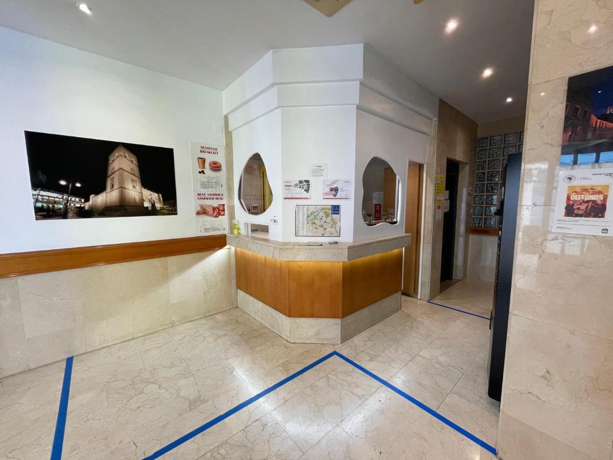 Condedu Hotel Badajoz Bagian luar foto