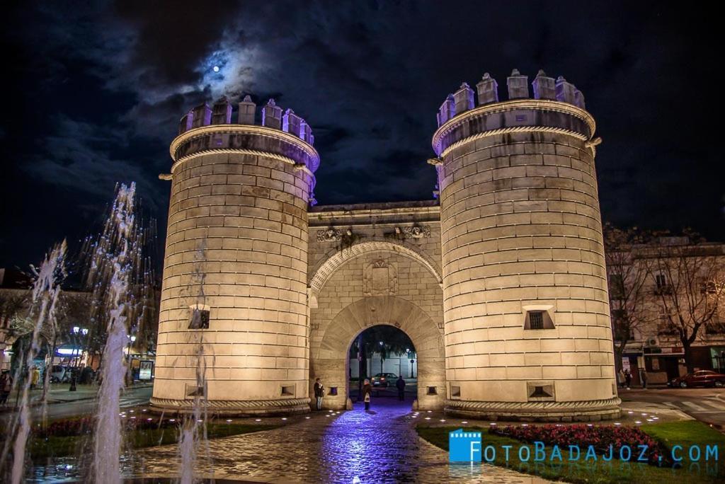 Condedu Hotel Badajoz Bagian luar foto